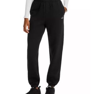Black ALO Accolade Sweatset